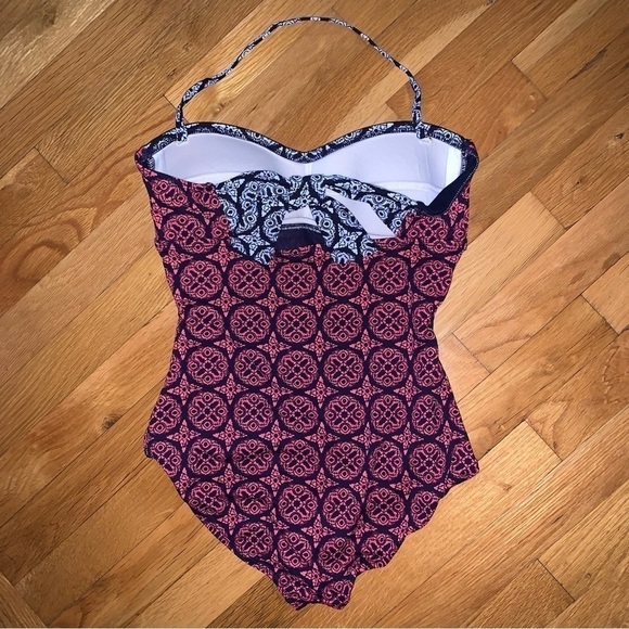 TOMMY Bahama IKAT One Piece Bathing Suit. - Picture 11 of 13